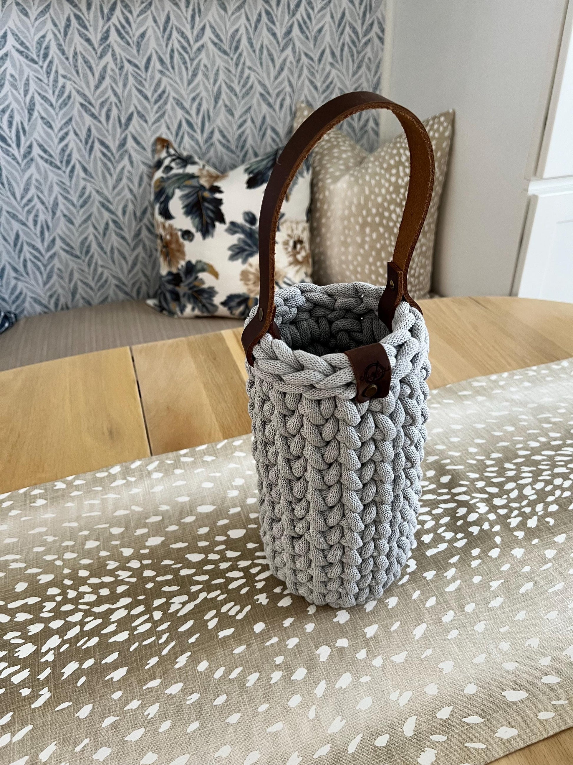 Wine bottle carrier, handmade crochet chunky wine carrier with wood bottom and genuine leather handle - BasketsandBlanketsNJ