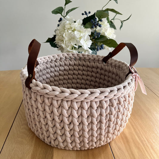 12" Handmade chunky crochet basket, Round crochet basket, Wood bottom basket, Leather handle basket, Made to order - BasketsandBlanketsNJ